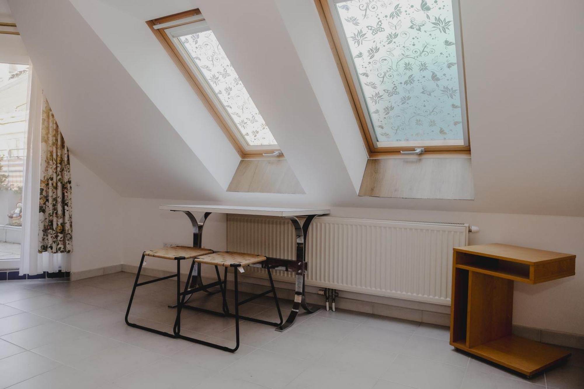 Terrace Apartment Near Volksoper And City Centre Viena Exterior foto