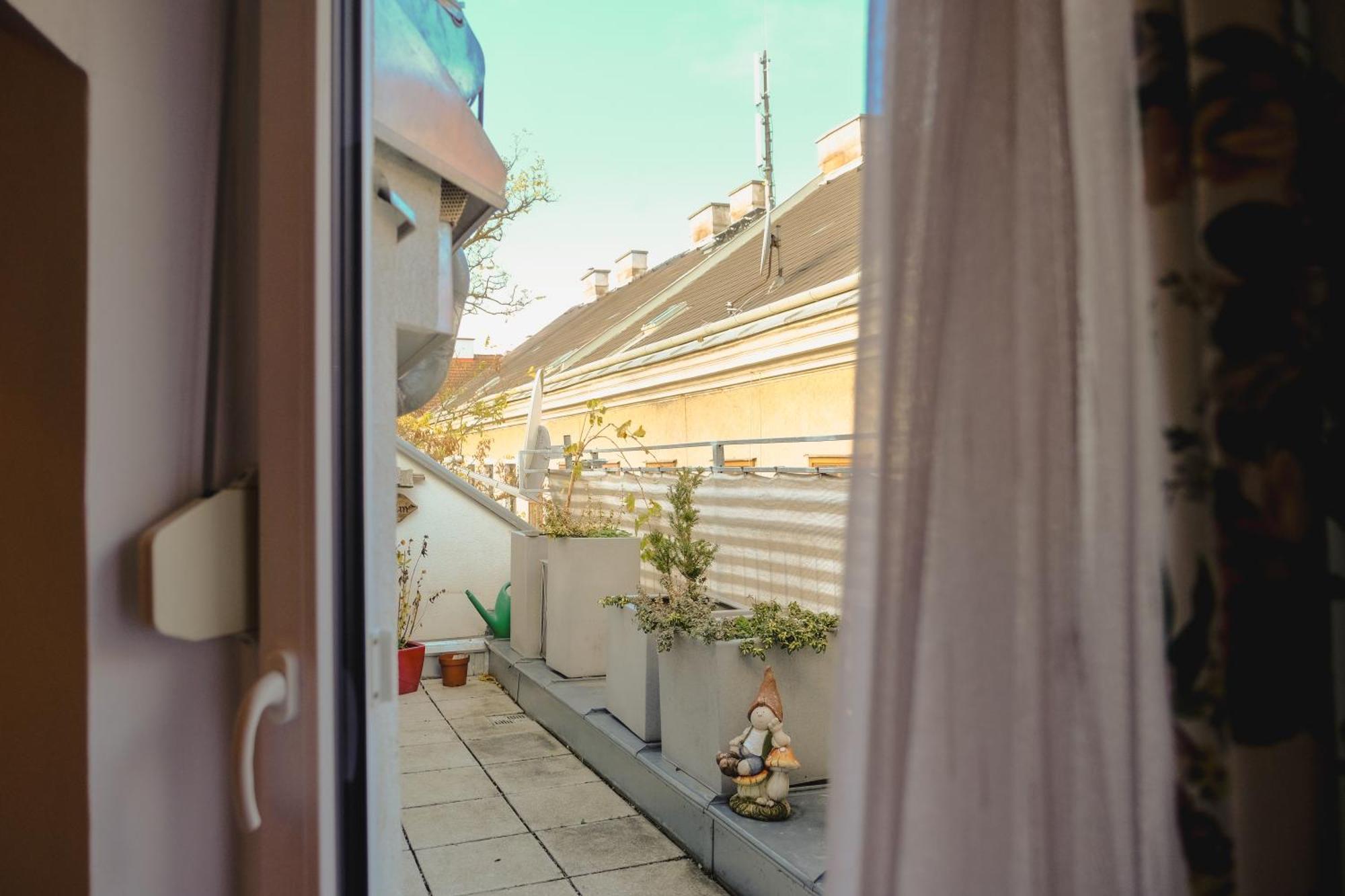 Terrace Apartment Near Volksoper And City Centre Viena Exterior foto