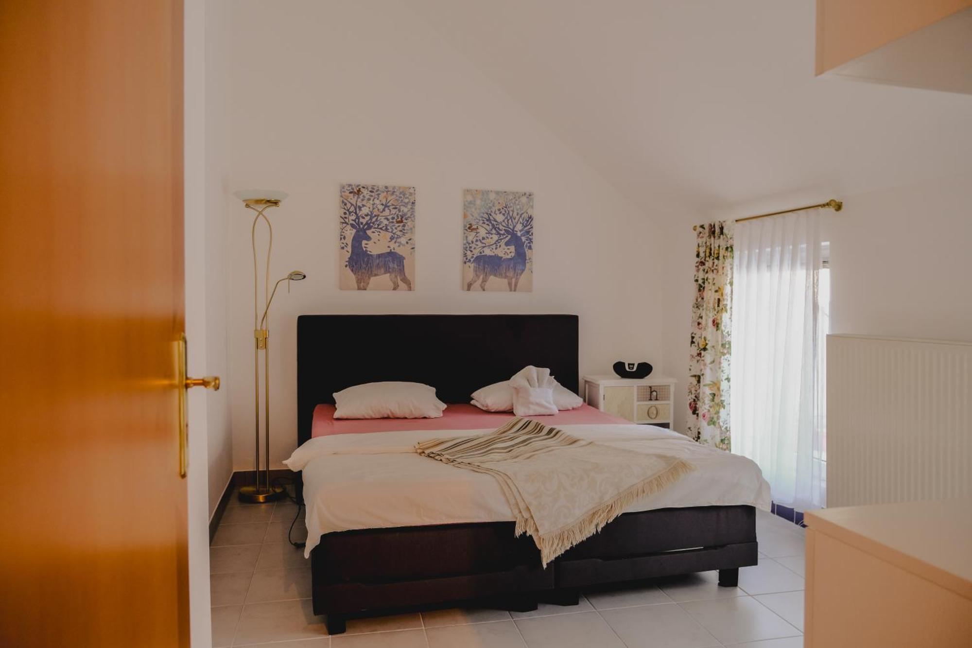 Terrace Apartment Near Volksoper And City Centre Viena Exterior foto